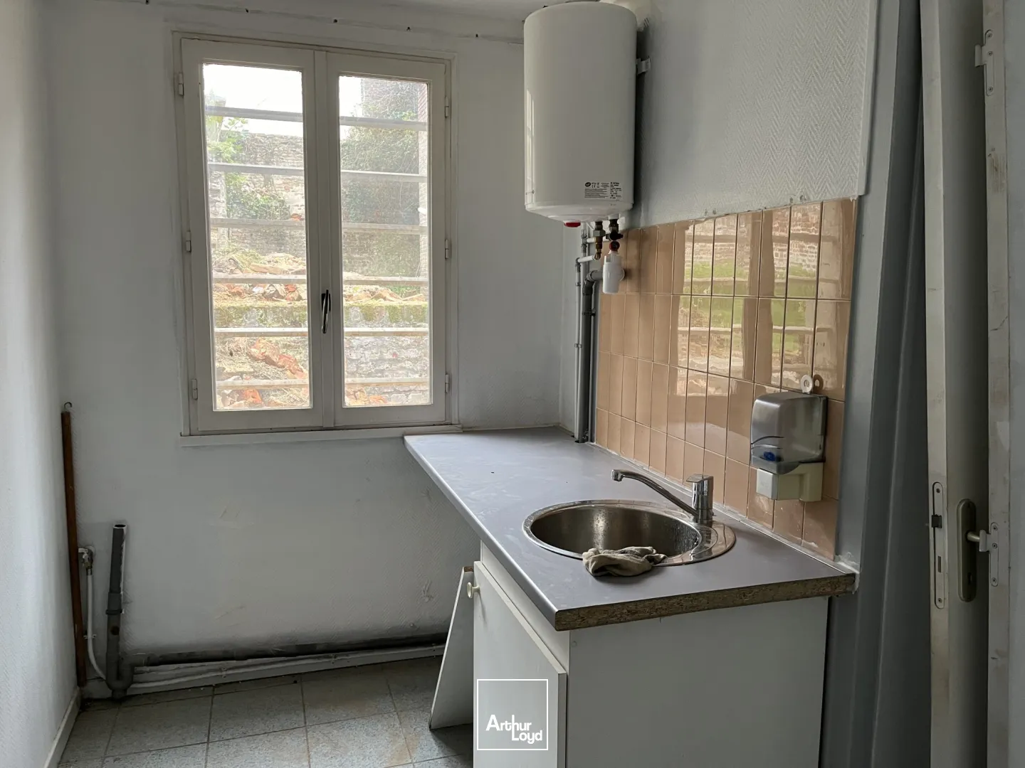 Locaux commerciaux - Location - SAINT QUENTIN - 02100 - 89-89 - 7924624