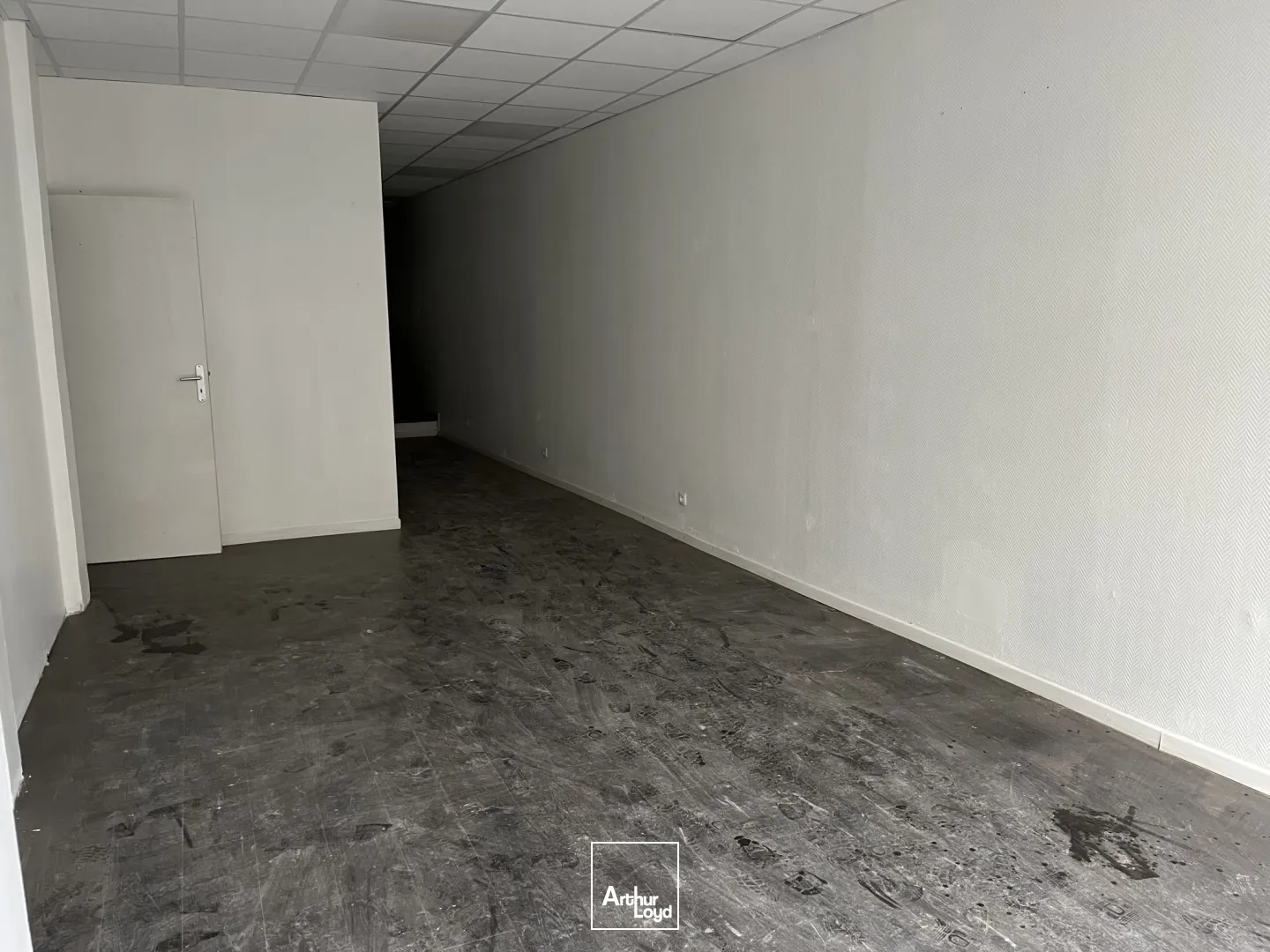 Locaux commerciaux - Location - SAINT QUENTIN - 02100 - 89-89 - 7924621