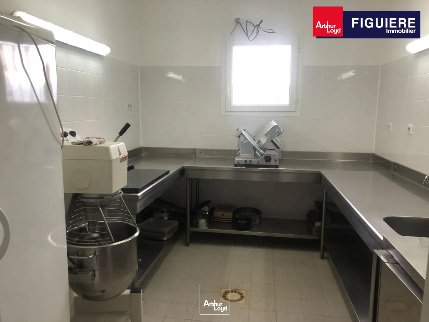 Locaux commerciaux - Vente - ISTRES - 13800 - 633-633 - 7925831