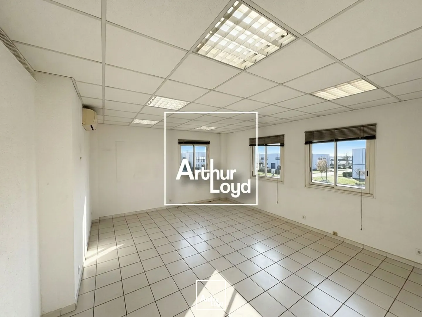 Bureaux - Location - NIMES - 30900 - 25-25 - 7928084