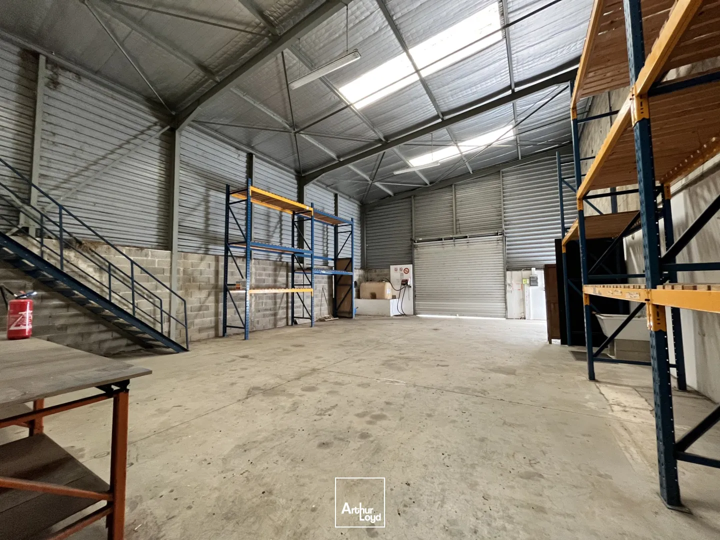 Locaux d'activité & Entrepôts - Location - NIMES - 30900 - 315-315 - 7928085