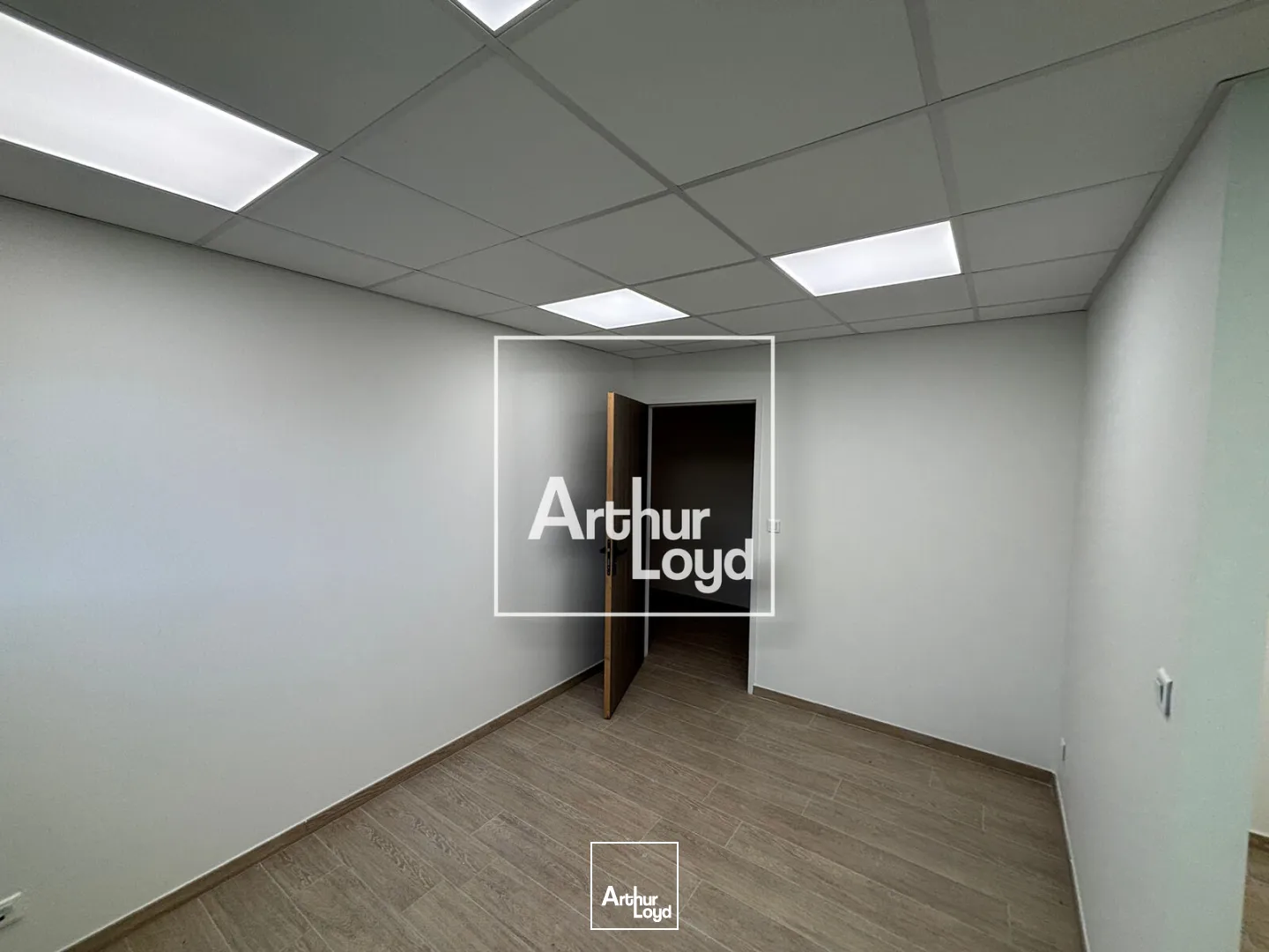 Bureaux - Location - VEZENOBRES - 30360 - 18-58 - 7928109
