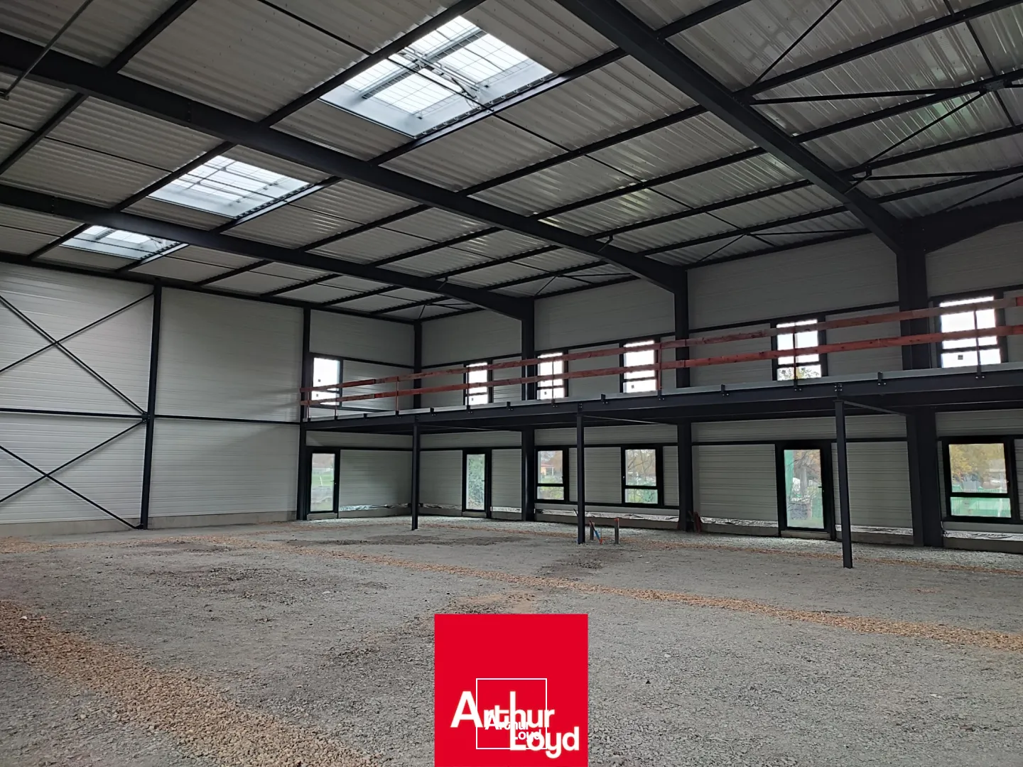 Locaux d'activité & Entrepôts - Location - VILLEFRANCHE SUR SAONE - 69400 - 285-871 - 7930503
