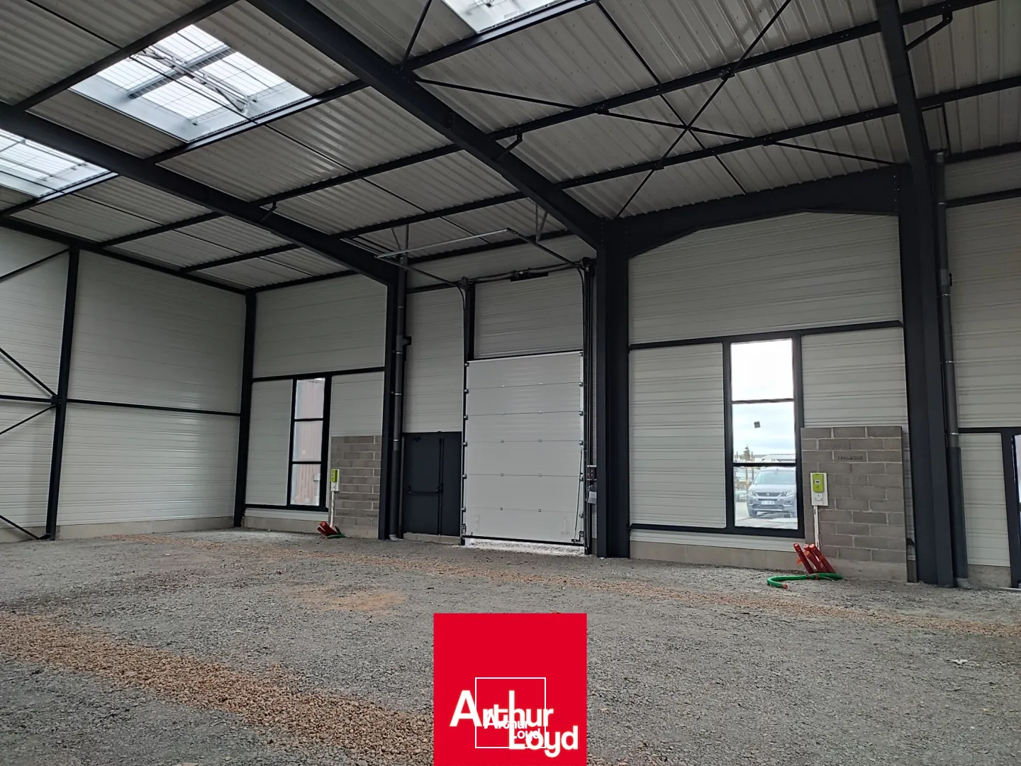 Locaux d'activité & Entrepôts - Location - VILLEFRANCHE SUR SAONE - 69400 - 285-871 - 7930504