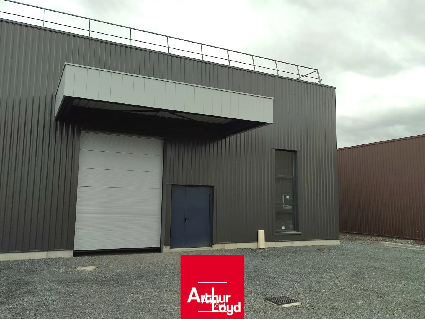 Locaux d'activité & Entrepôts - Location - VILLEFRANCHE SUR SAONE - 69400 - 285-871 - 7930502
