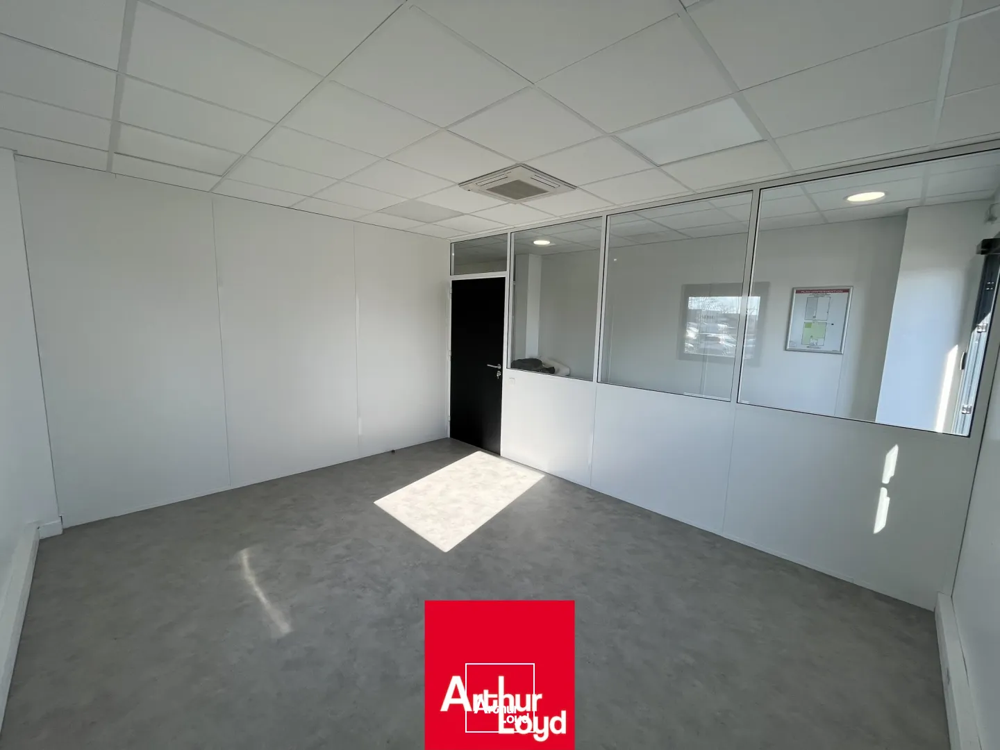Locaux d'activité & Entrepôts - Location - GENAY - 69730 - 378-378 - 7930624