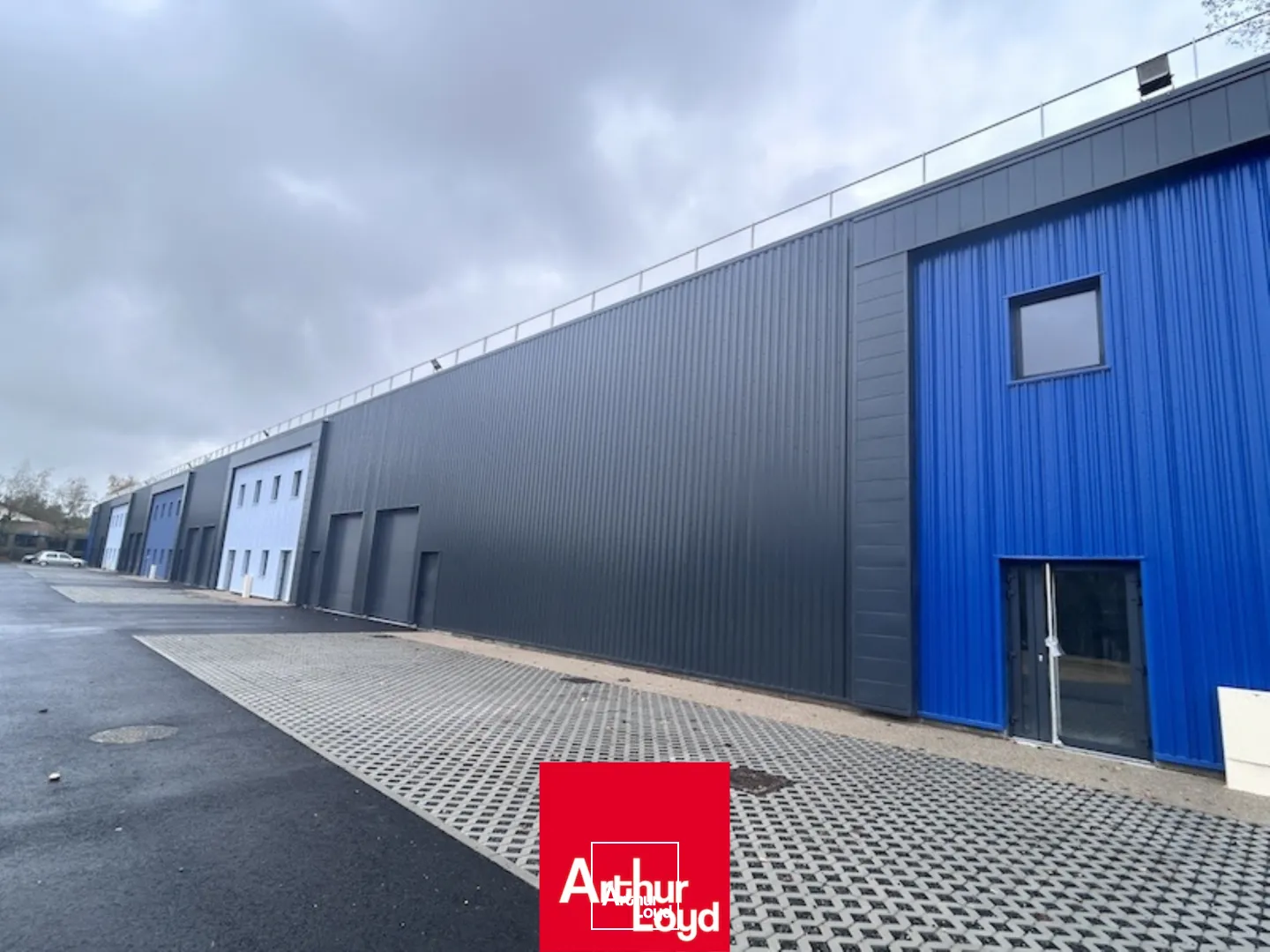Locaux d'activité & Entrepôts - Location - SAINT REMY - 01310 - 210.05-210.05 - 7930923