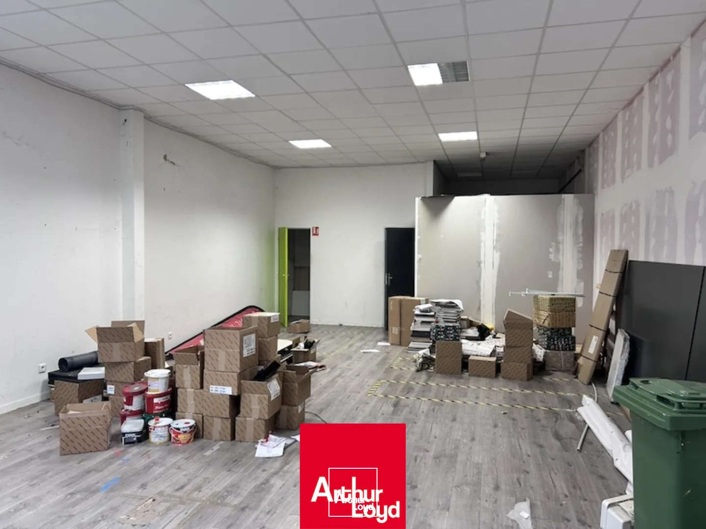Locaux commerciaux - Location - CHAINTRE - 71570 - 396.2-396.2 - 7930992