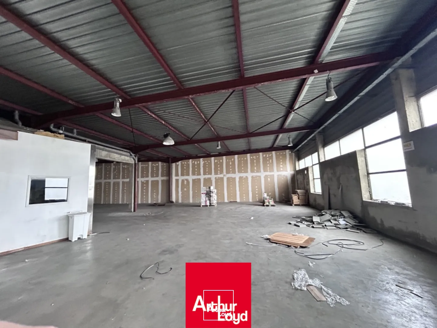 Locaux d'activité & Entrepôts - Location - BOURG EN BRESSE - 01000 - 2027.27-2027.27 - 7930998
