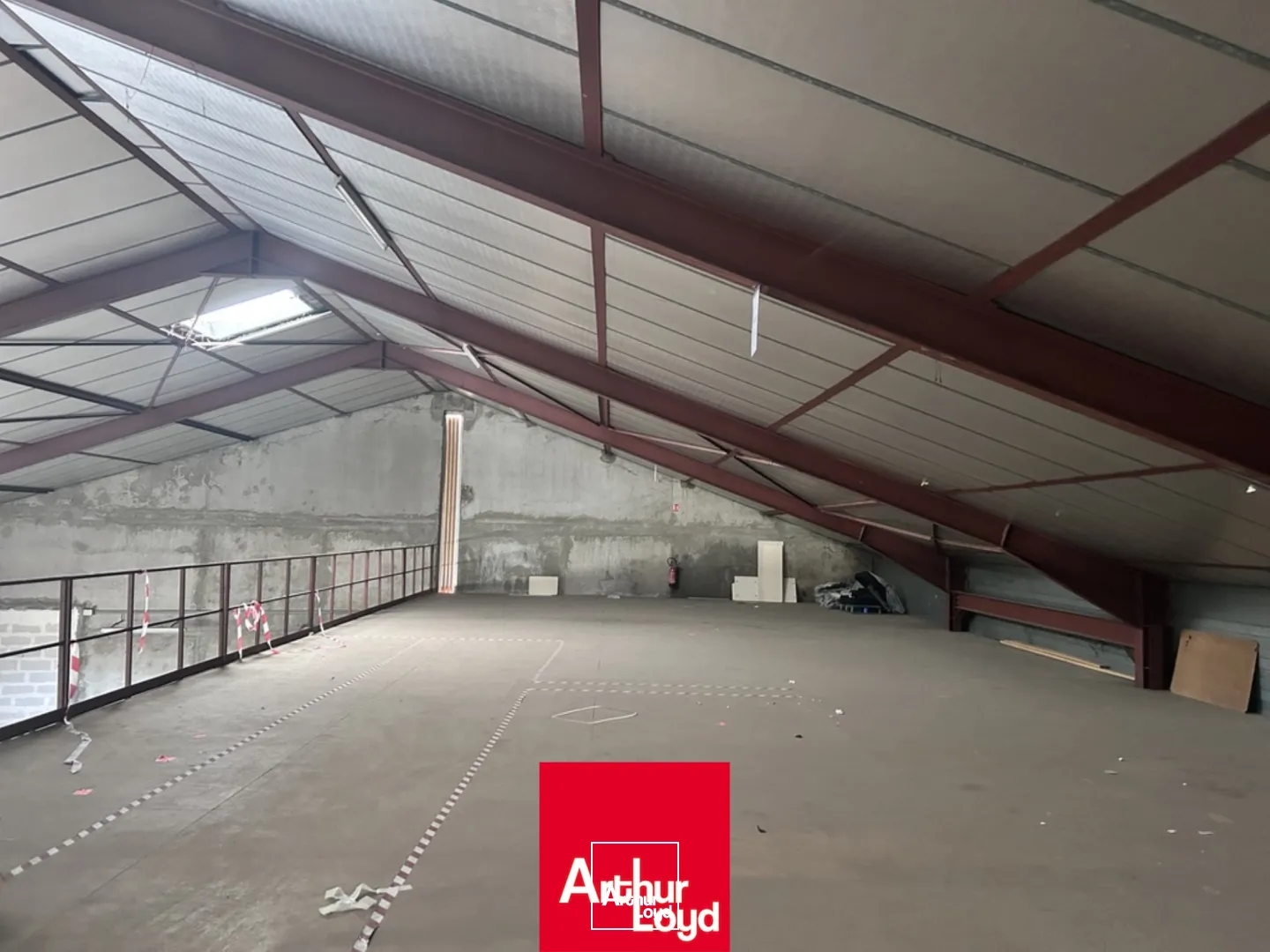 Locaux d'activité & Entrepôts - Location - BOURG EN BRESSE - 01000 - 2027.27-2027.27 - 7931000