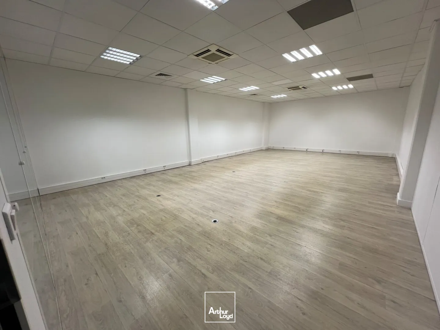 Locaux d'activité & Entrepôts - Location - VILLEPINTE - 93420 - 549-549 - 7931358
