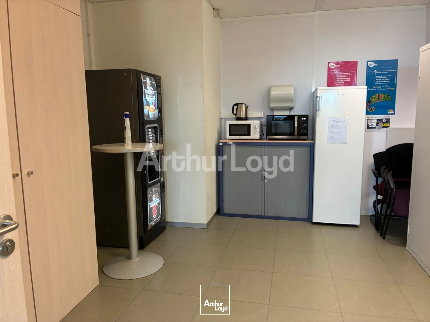 Bureaux - Location - LA MADELEINE - 59110 - 553.4-2369.4 - 7937434