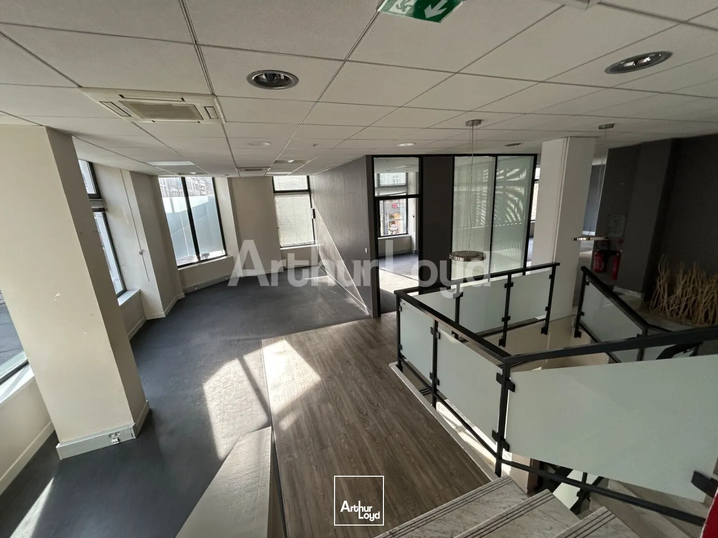 Locaux commerciaux - Location - LILLE - 59000 - 121-415 - 7938693