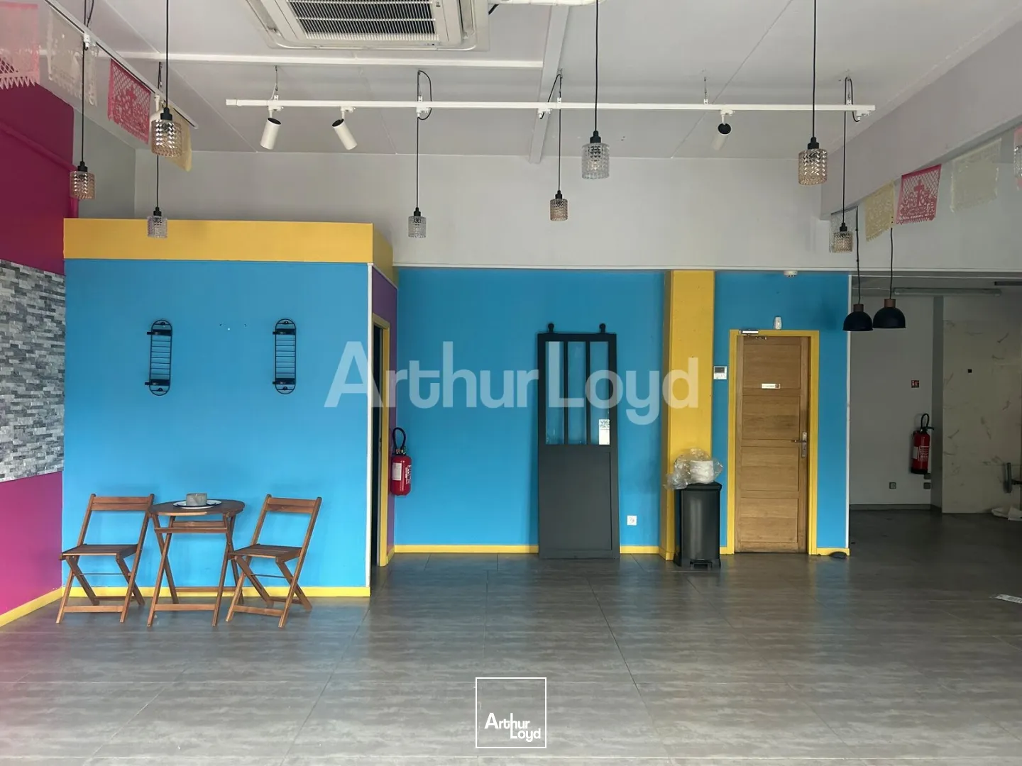 Locaux commerciaux - Location - VILLENEUVE D'ASCQ - 59650 - 100-100 - 7939900