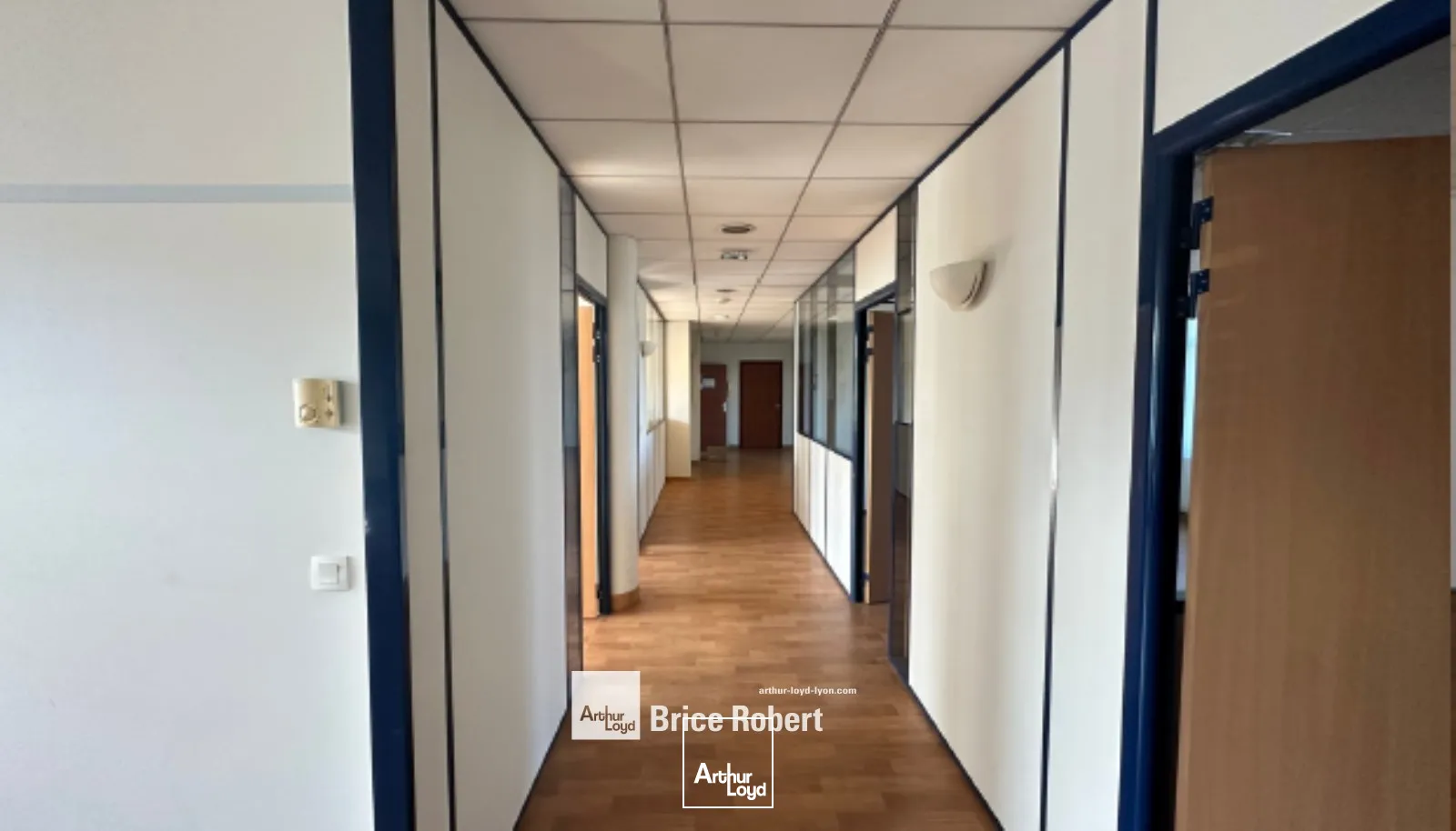 Bureaux - Location - CHASSIEU - 69680 - 247.15-247.15 - 7941924