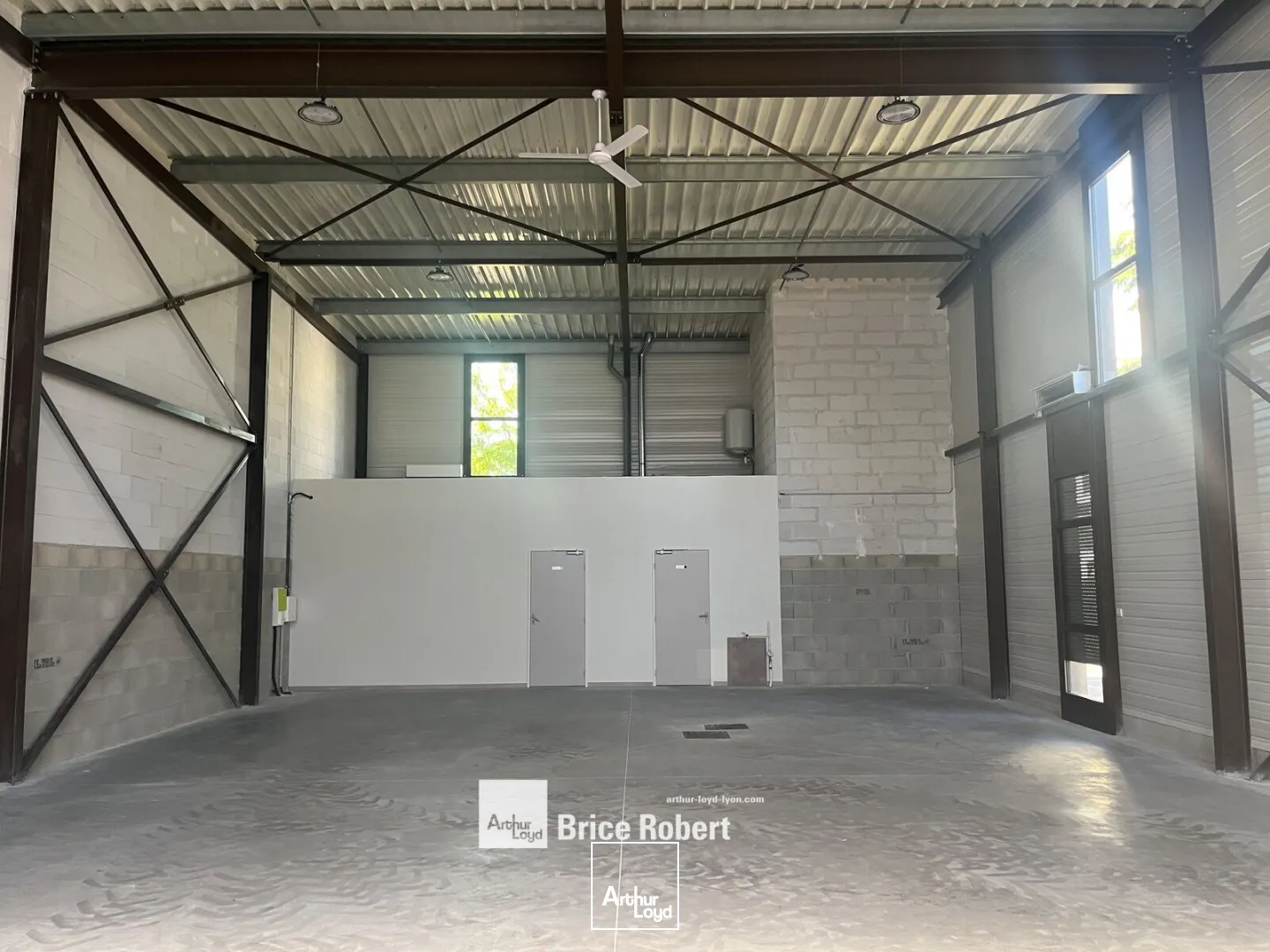 Locaux d'activité & Entrepôts - Location - BRON - 69500 - 186-1012 - 7946840