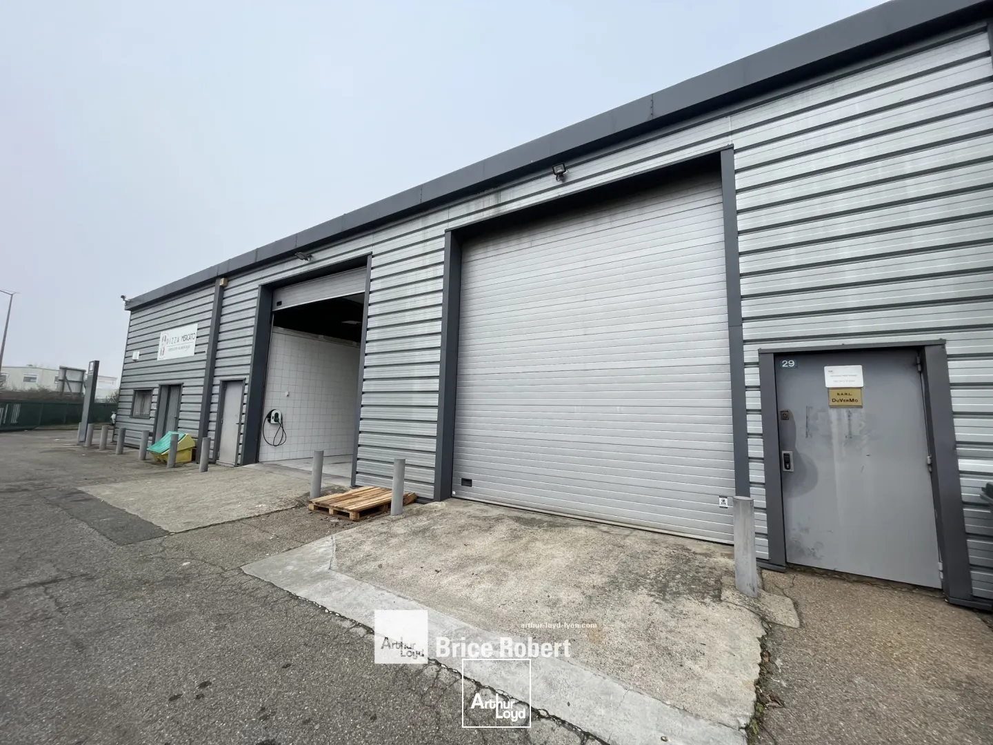 Locaux d'activité & Entrepôts - Location - VAULX EN VELIN - 69120 - 195-195 - 7947200