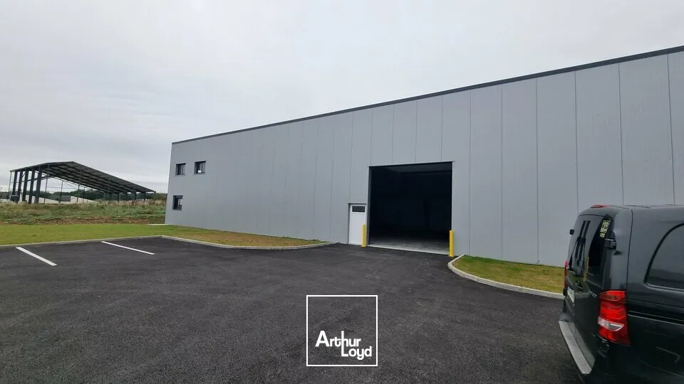 Locaux d'activité & Entrepôts - Location - CHAUVIGNY - 86300 - 672-672 - 7947552