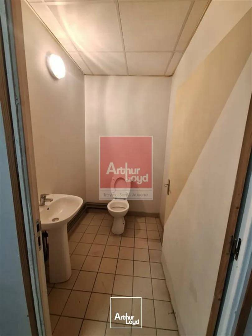 Locaux d'activité & Entrepôts - Location - AUXERRE - 89000 - 223-223 - 7947564