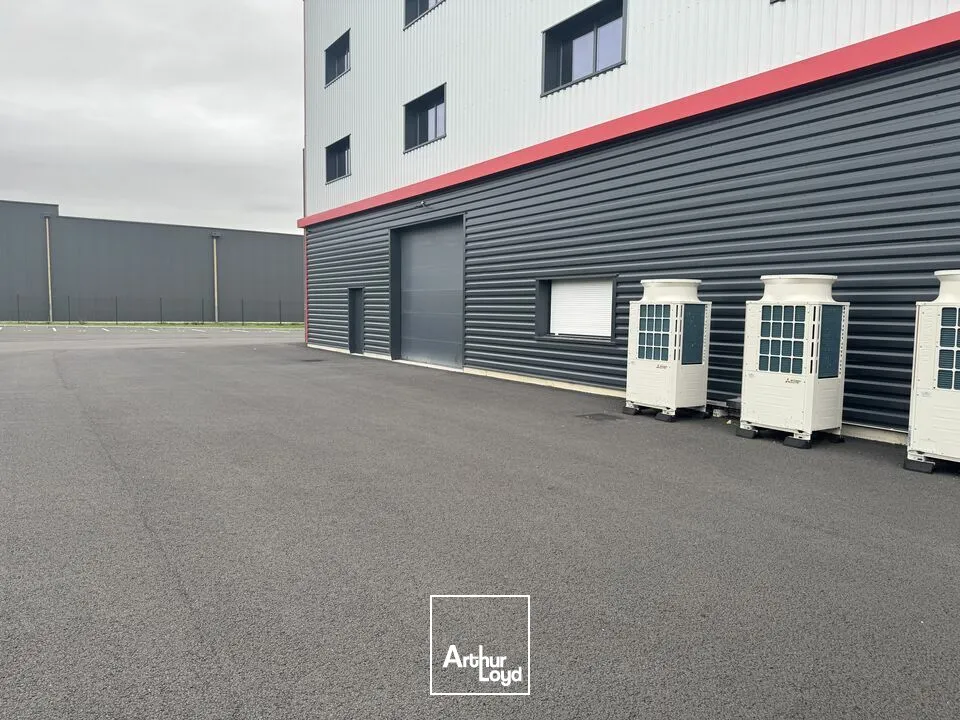 Locaux d'activité & Entrepôts - Location - LA VILLE AUX DAMES - 37700 - 328-328 - 7947572