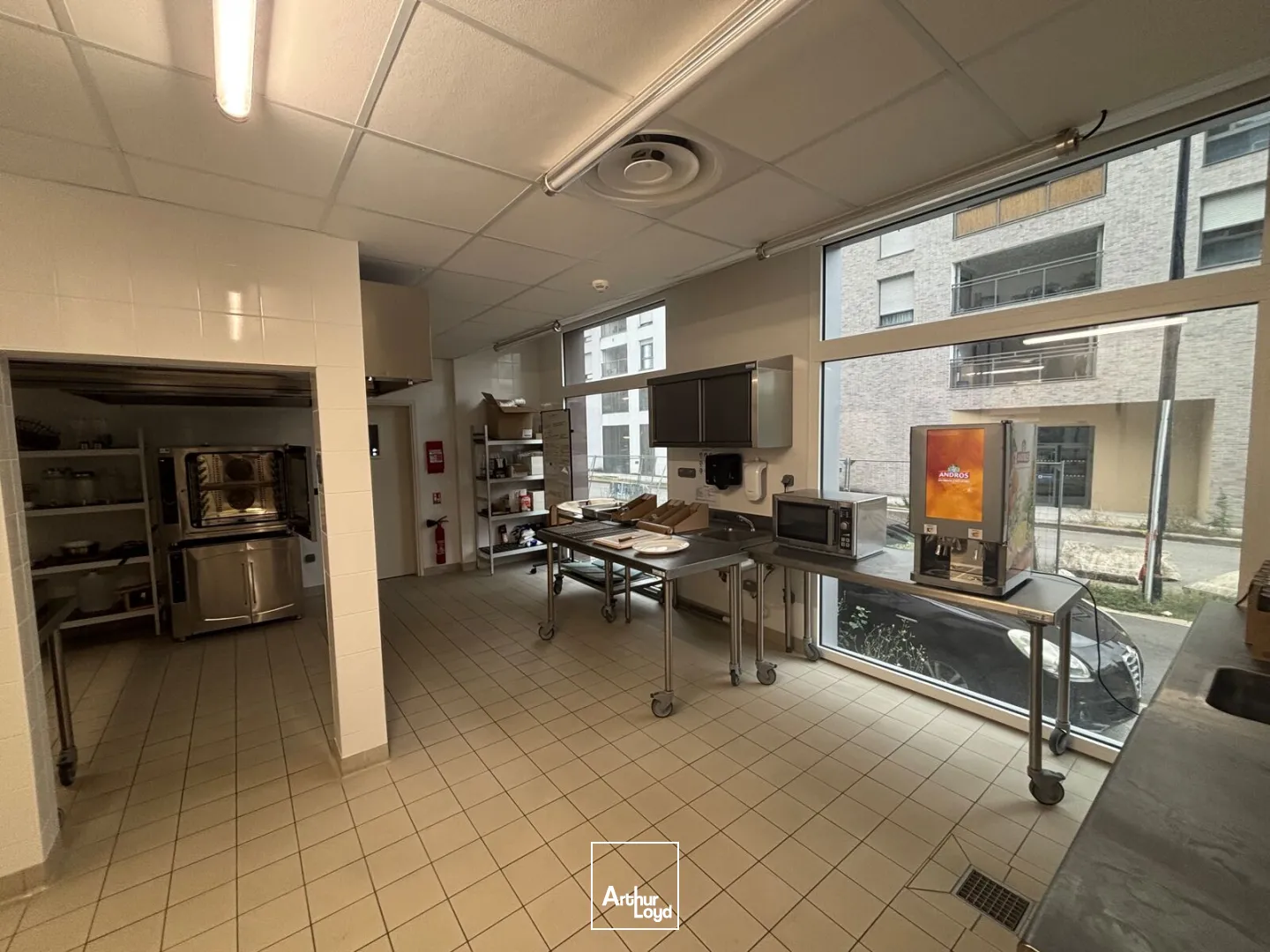 Locaux commerciaux - Location - BORDEAUX - 33300 - 180-180 - 7947763