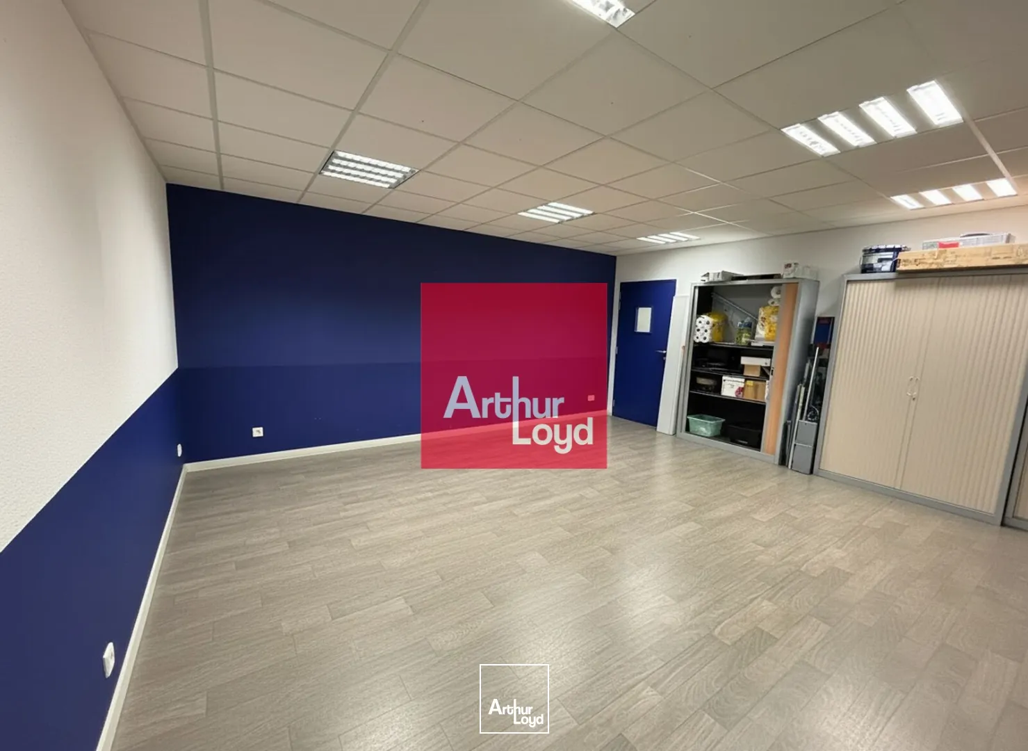 Bureaux - Location - LA TRONCHE - 38700 - 147-147 - 7947802