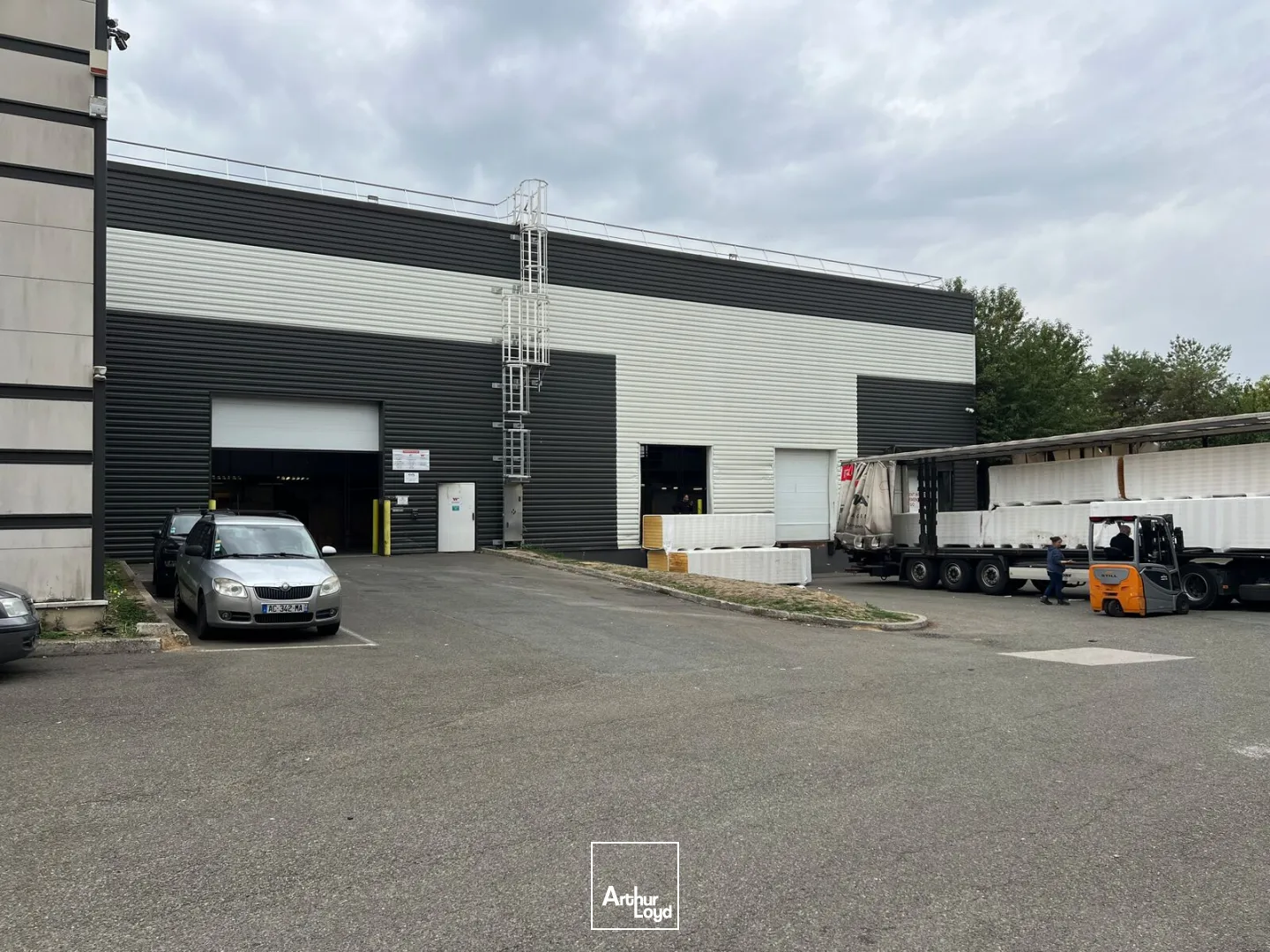 Locaux d'activité & Entrepôts - Location - ROISSY EN FRANCE - 95700 - 1237-1237 - 7948098