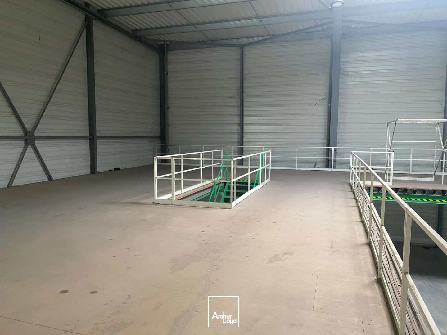 Locaux d'activité & Entrepôts - Location - ROISSY EN FRANCE - 95700 - 1237-1237 - 7948101