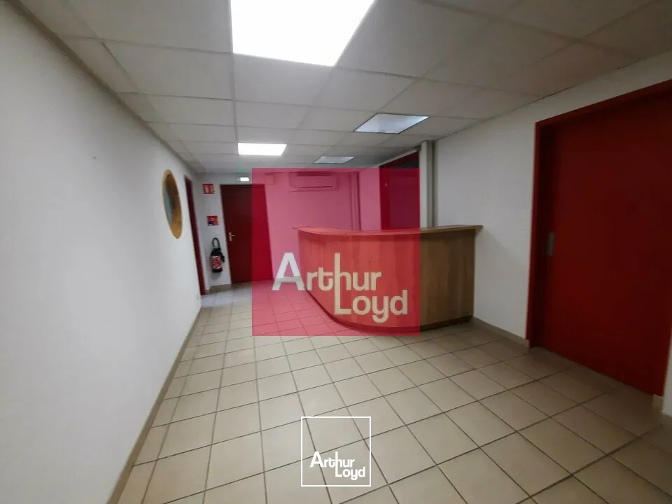 Locaux d'activité & Entrepôts - Location - ROMAGNAT - 63540 - 775-775 - 7948431