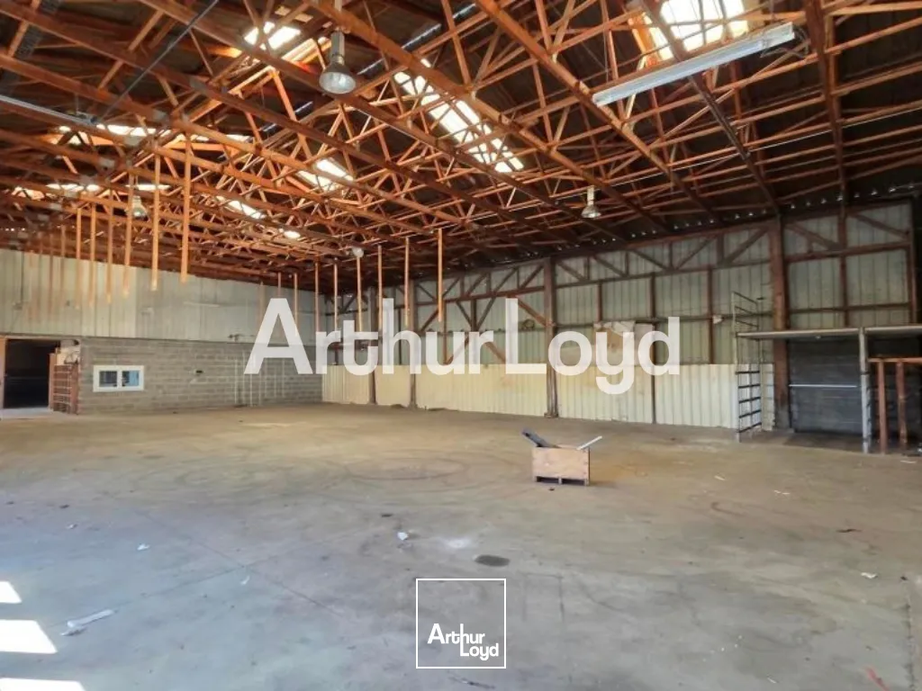 Locaux d'activité & Entrepôts - Location - LE CASTELET - 14540 - 600-600 - 7949582