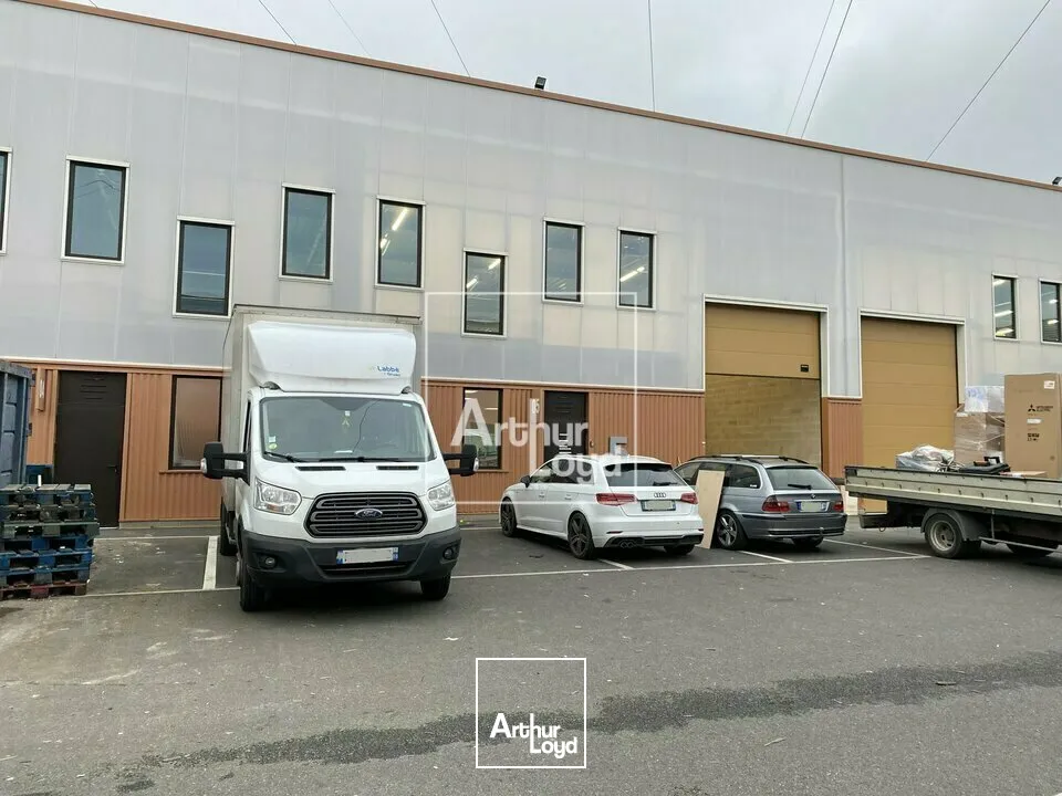 Locaux d'activité & Entrepôts - Location - LE COUDRAY MONTCEAUX - 91830 - 436-876 - 7949729