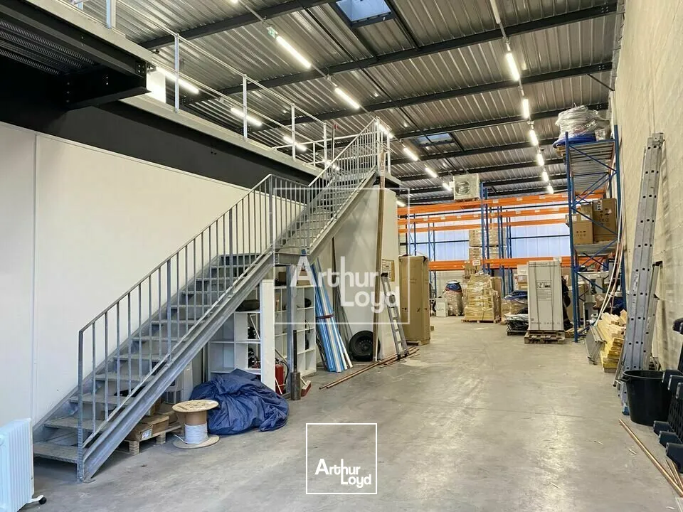 Locaux d'activité & Entrepôts - Location - LE COUDRAY MONTCEAUX - 91830 - 436-876 - 7949733