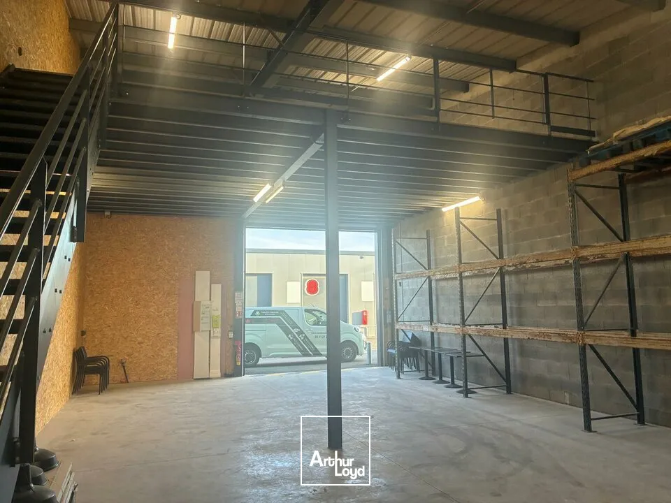 Locaux d'activité & Entrepôts - Location - LA RÉORTHE - 85210 - 180-180 - 7949761
