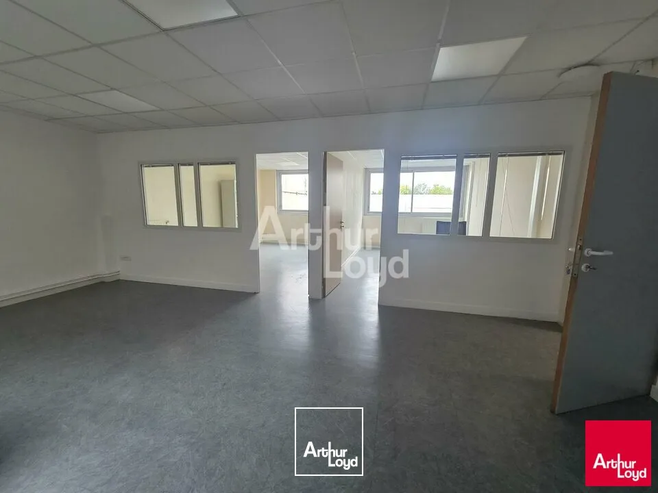 Bureaux - Location - BEAUCOUZÉ - 49070 - 64-64 - 7949772