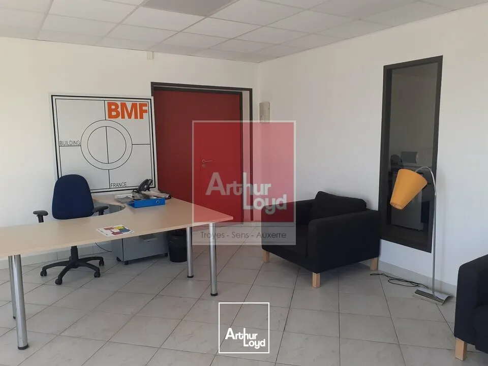 Locaux d'activité & Entrepôts - Location - SAINTE SAVINE - 10300 - 580-580 - 7949799