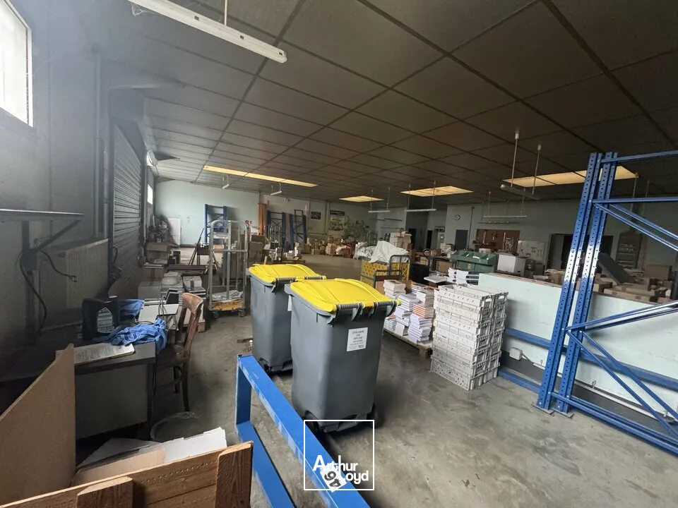 Locaux d'activité & Entrepôts - Vente - JOUÉ-LÈS-TOURS - 37300 - 450-450 - 7949822