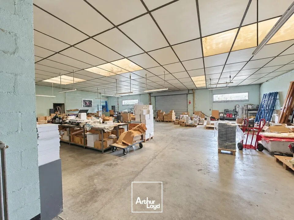 Locaux d'activité & Entrepôts - Vente - JOUÉ-LÈS-TOURS - 37300 - 450-450 - 7949823