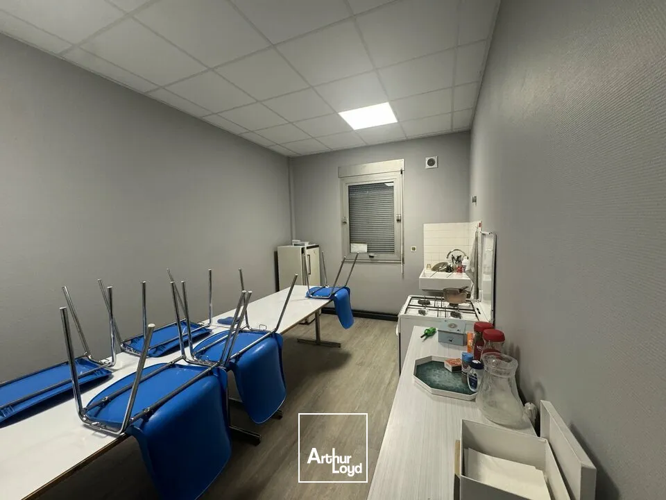 Locaux d'activité & Entrepôts - Vente - JOUÉ-LÈS-TOURS - 37300 - 450-450 - 7949826
