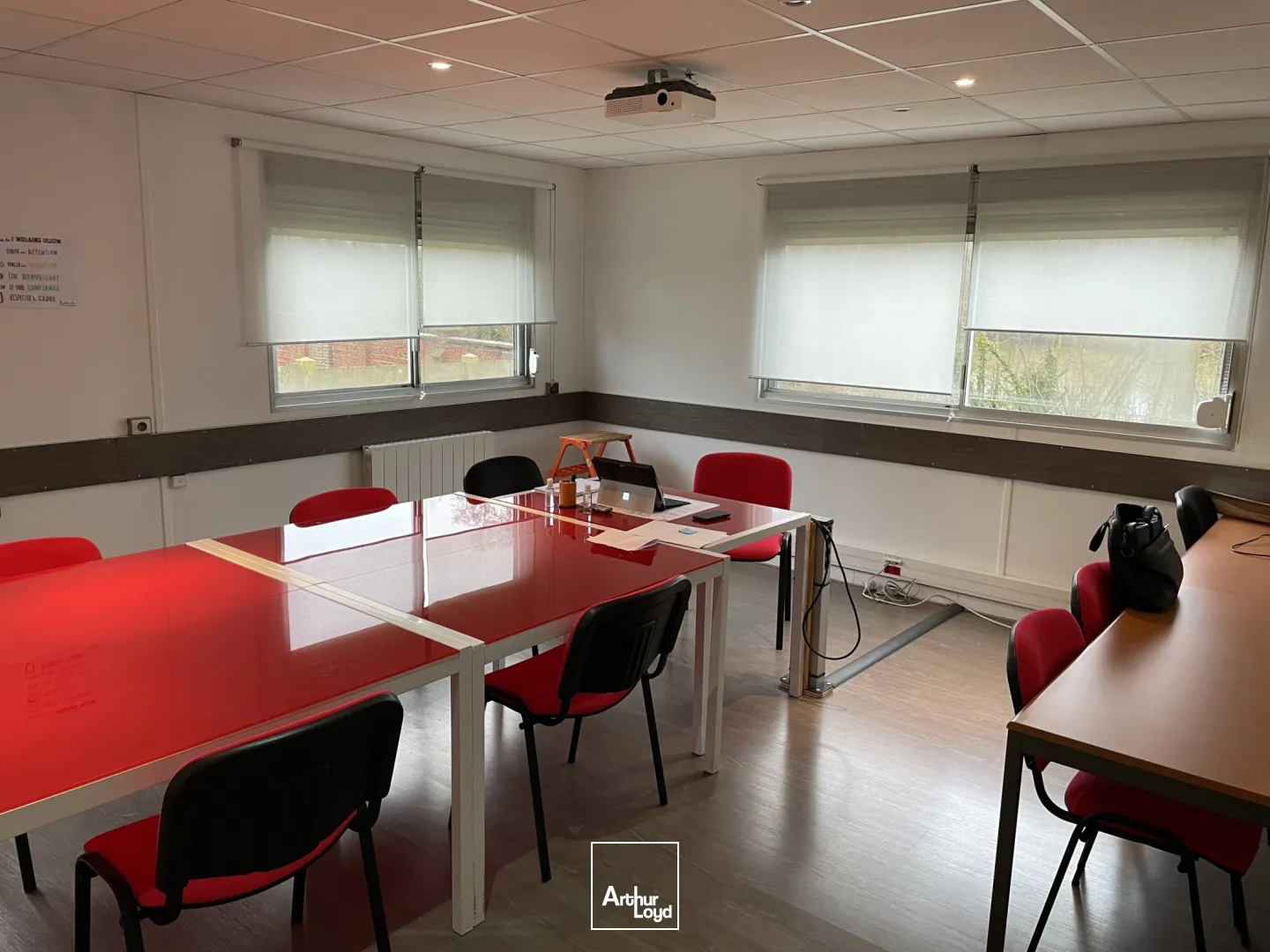Locaux d'activité & Entrepôts - Vente - RIEUX - 60870 - 719-719 - 7949909