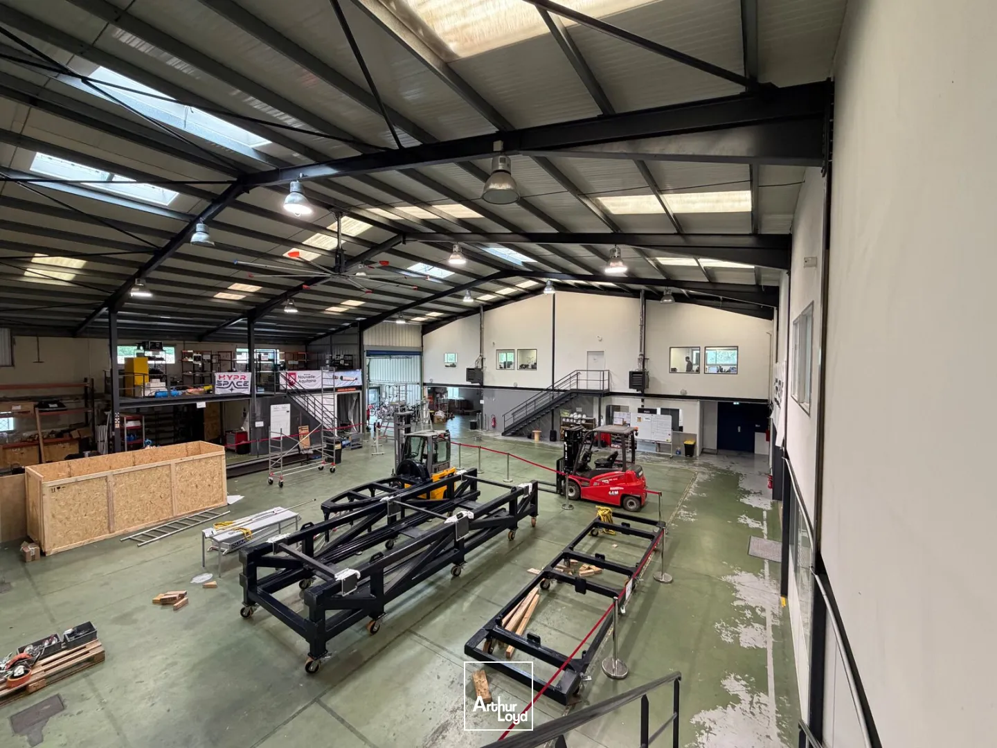 Locaux d'activité & Entrepôts - Location - LE HAILLAN - 33185 - 1620-1620 - 7950031