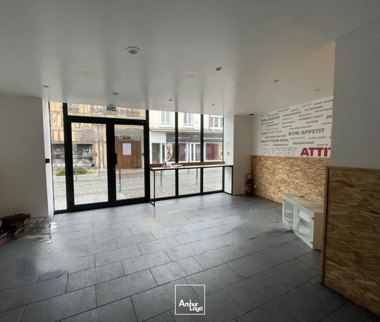Locaux commerciaux - Location - EVREUX - 27000 - 145-145 - 7950114