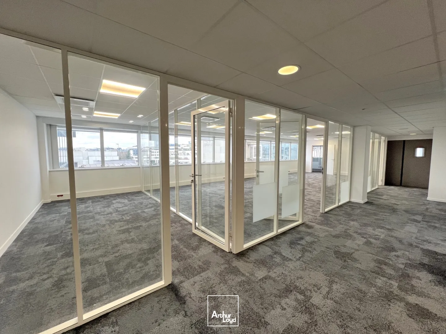 Bureaux - Location - ISSY LES MOULINEAUX - 92130 - 614-1842 - 7950313