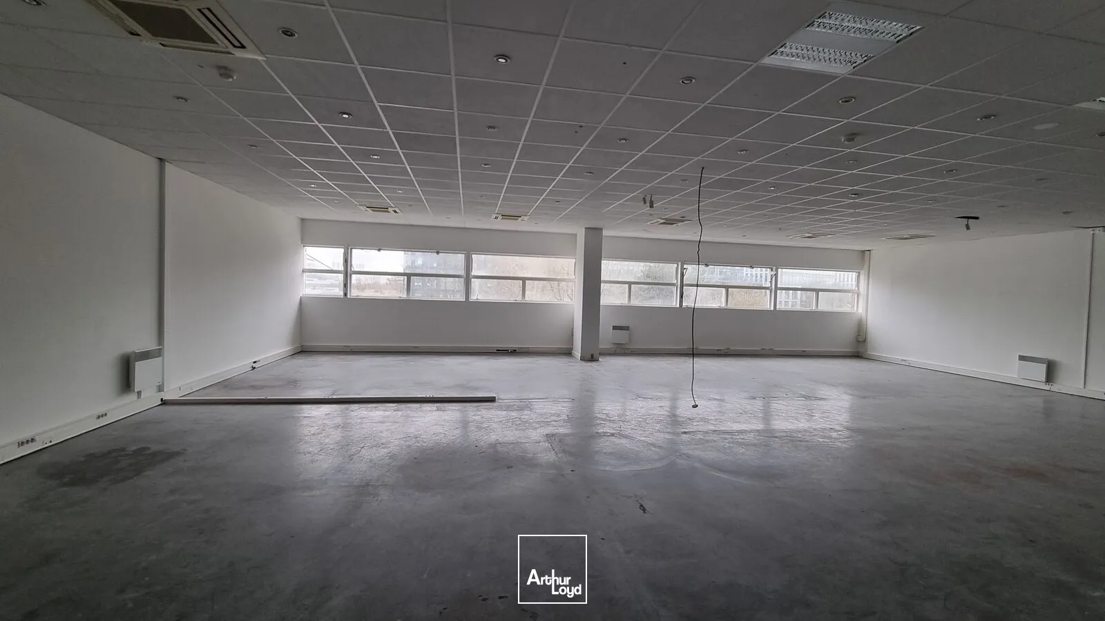 Locaux d'activité & Entrepôts - Location - PARIS - 75015 - 245.34-2919.41 - 7950411