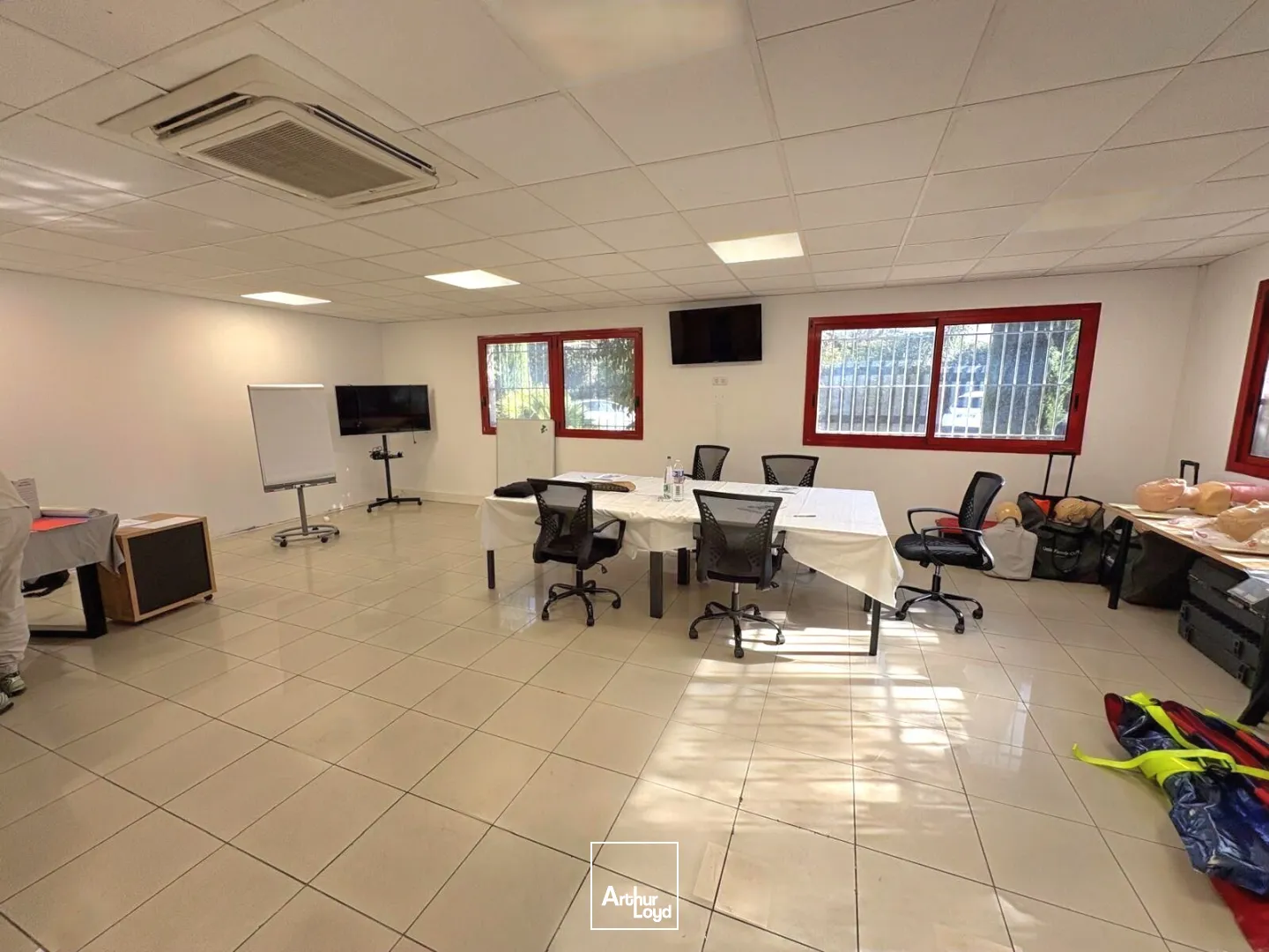 Locaux d'activité & Entrepôts - Location - AUBAGNE - 13400 - 125-1297 - 7950444