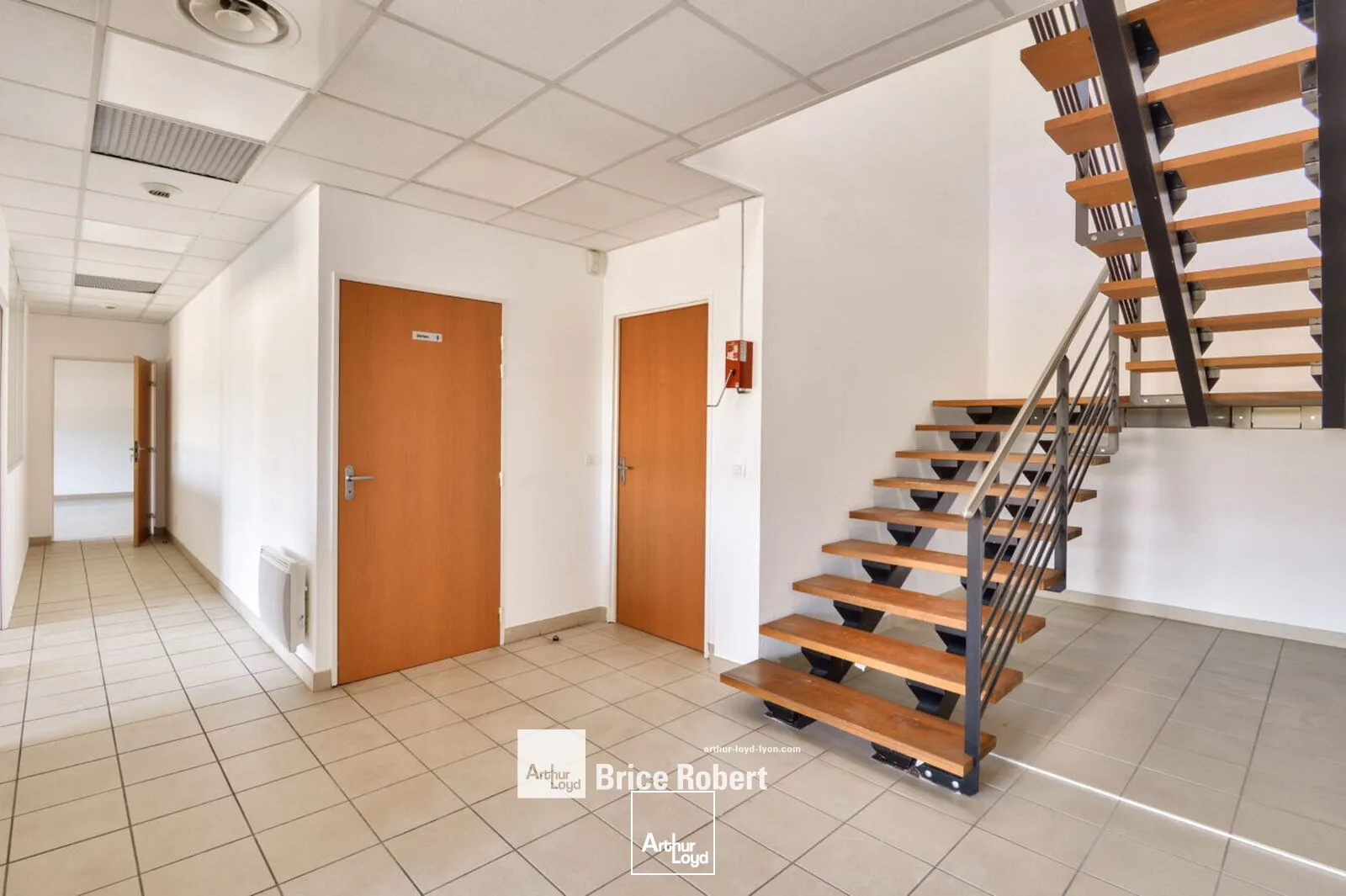 Locaux d'activité & Entrepôts - Location - SAINT PRIEST - 69800 - 1032-1032 - 7950817