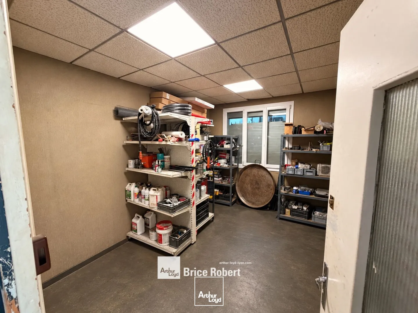 Locaux d'activité & Entrepôts - Location - VAULX EN VELIN - 69120 - 160-160 - 7950833