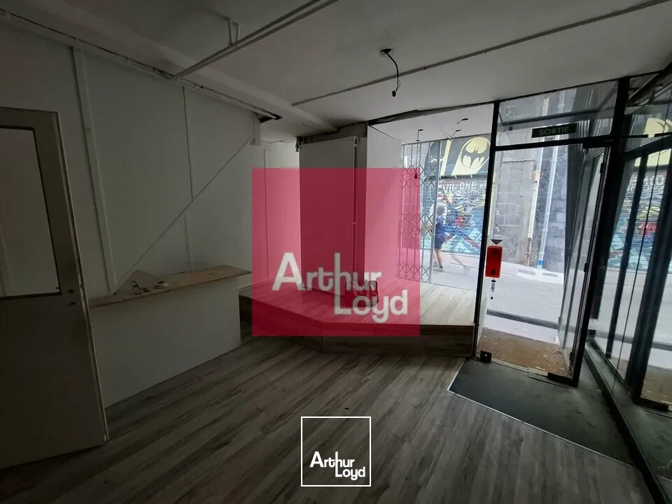 Locaux commerciaux - Vente - CLERMONT-FERRAND - 63000 - 100-100 - 7950989