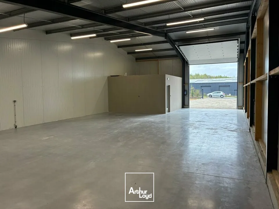 Locaux d'activité & Entrepôts - Location - VENANSAULT - 85190 - 202-202 - 7951083