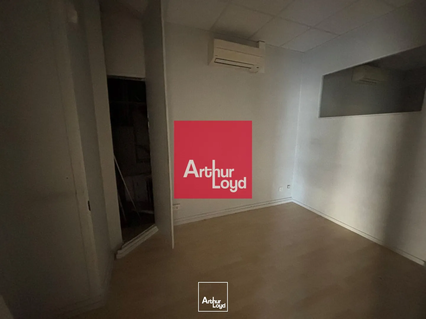 Locaux commerciaux - Location - GRENOBLE - 38100 - 107.8-107.8 - 7951285