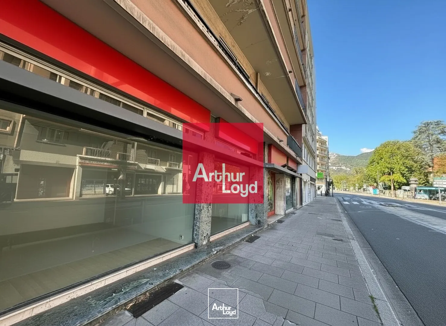 Locaux commerciaux - Location - GRENOBLE - 38100 - 107.8-107.8 - 7951281